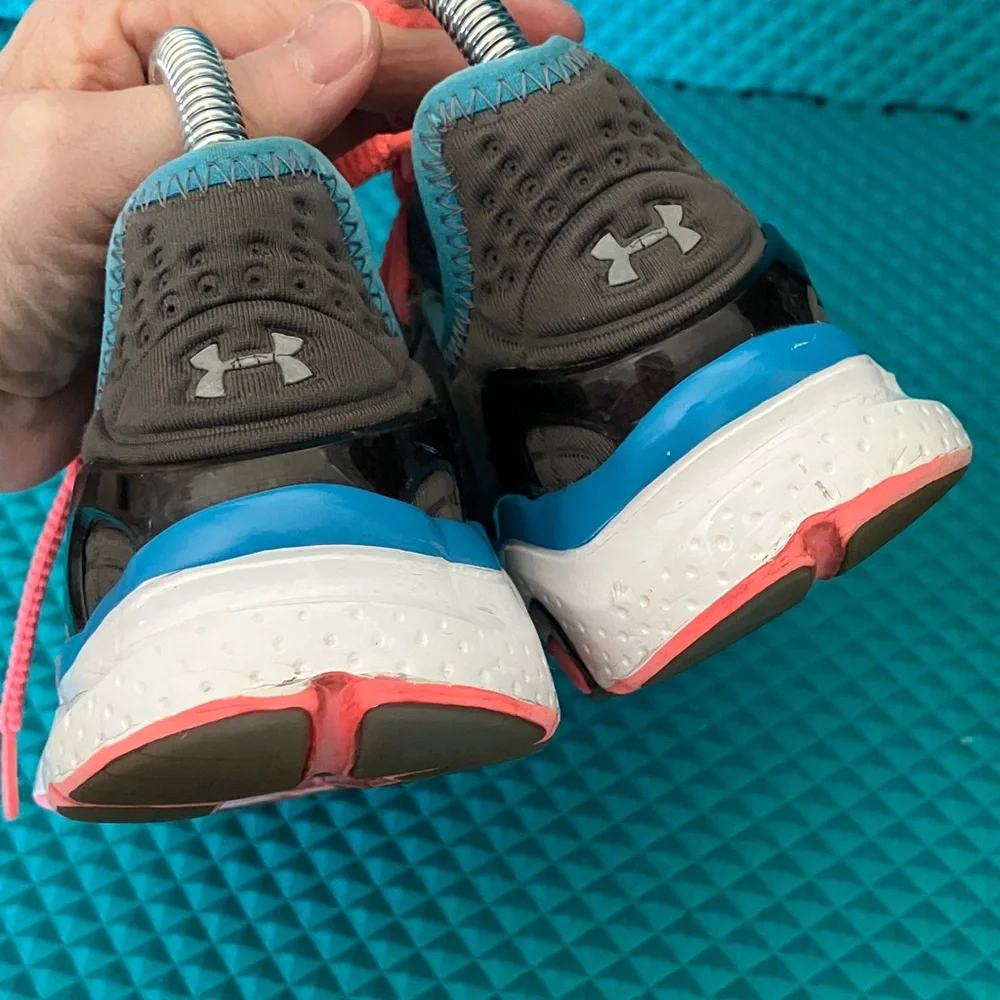 UNDER ARMOUR Women Charge RC 2 running shoes with a multi-colored design | 5